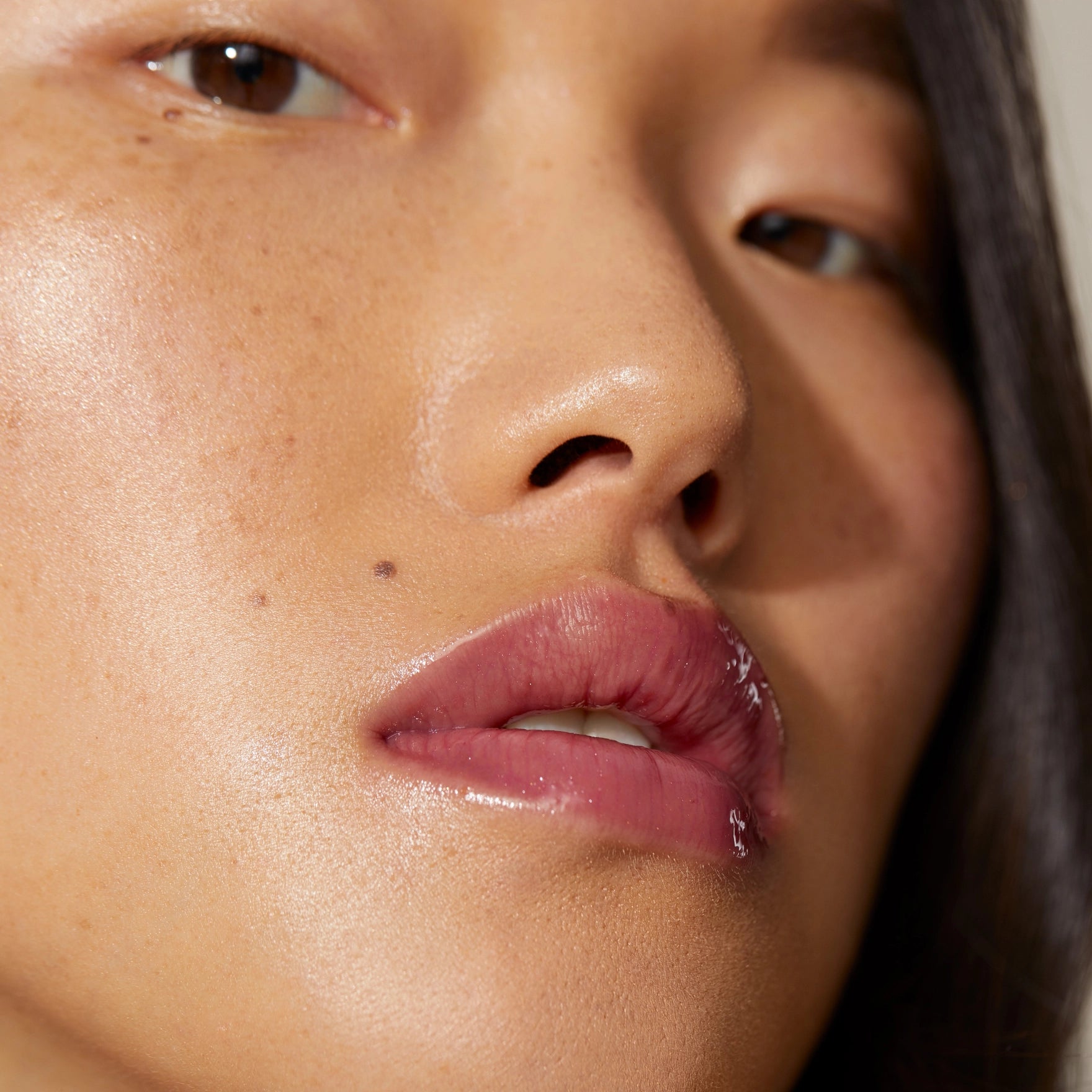 Minori Lip Gloss - Thumbnail 5