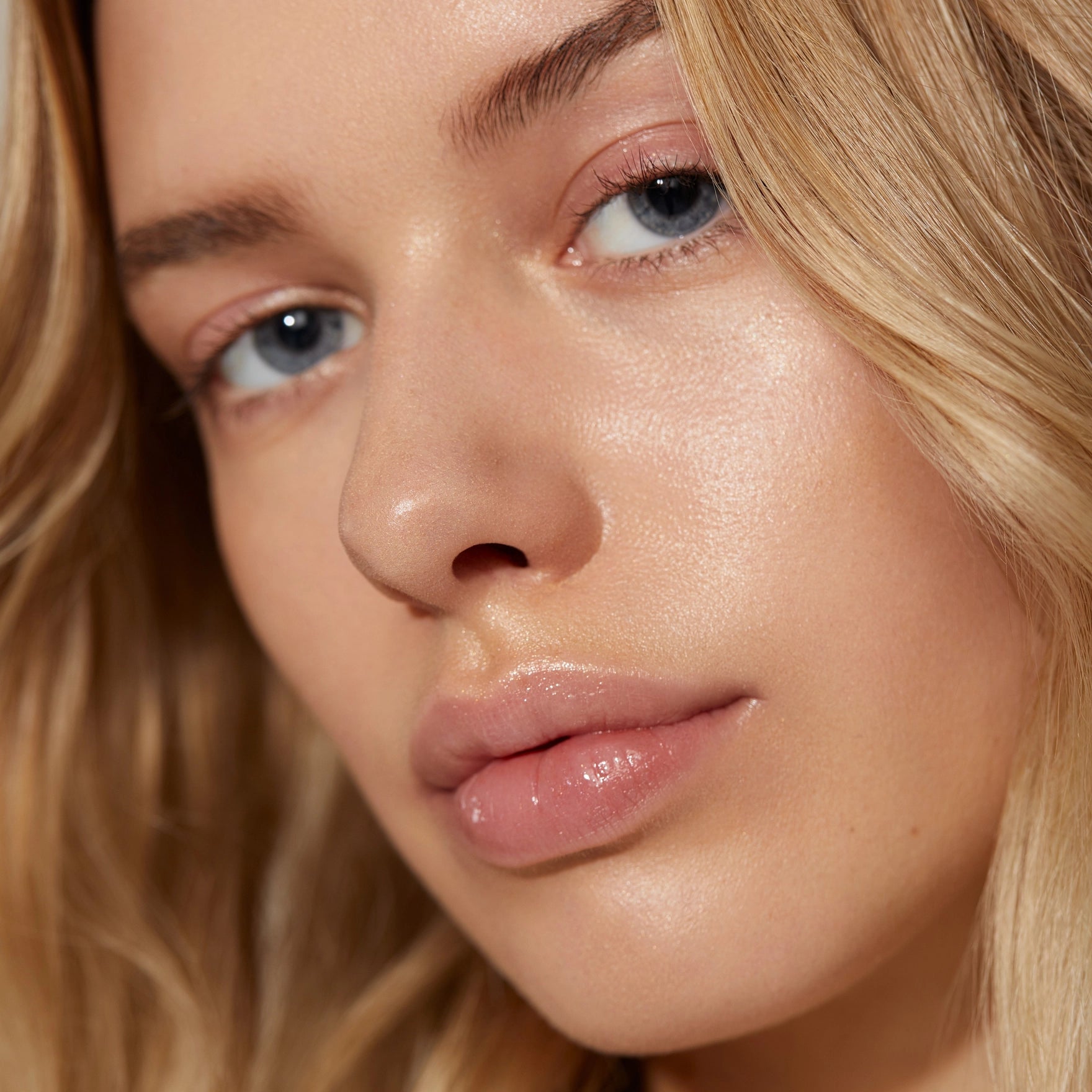 Minori Lip Gloss - Thumbnail 3