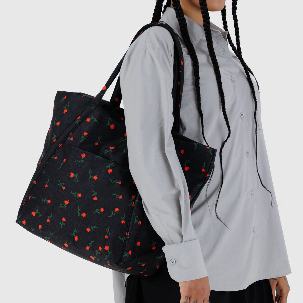 Baggu Small Cloud Carry-On in Black – Salt & Sundry
