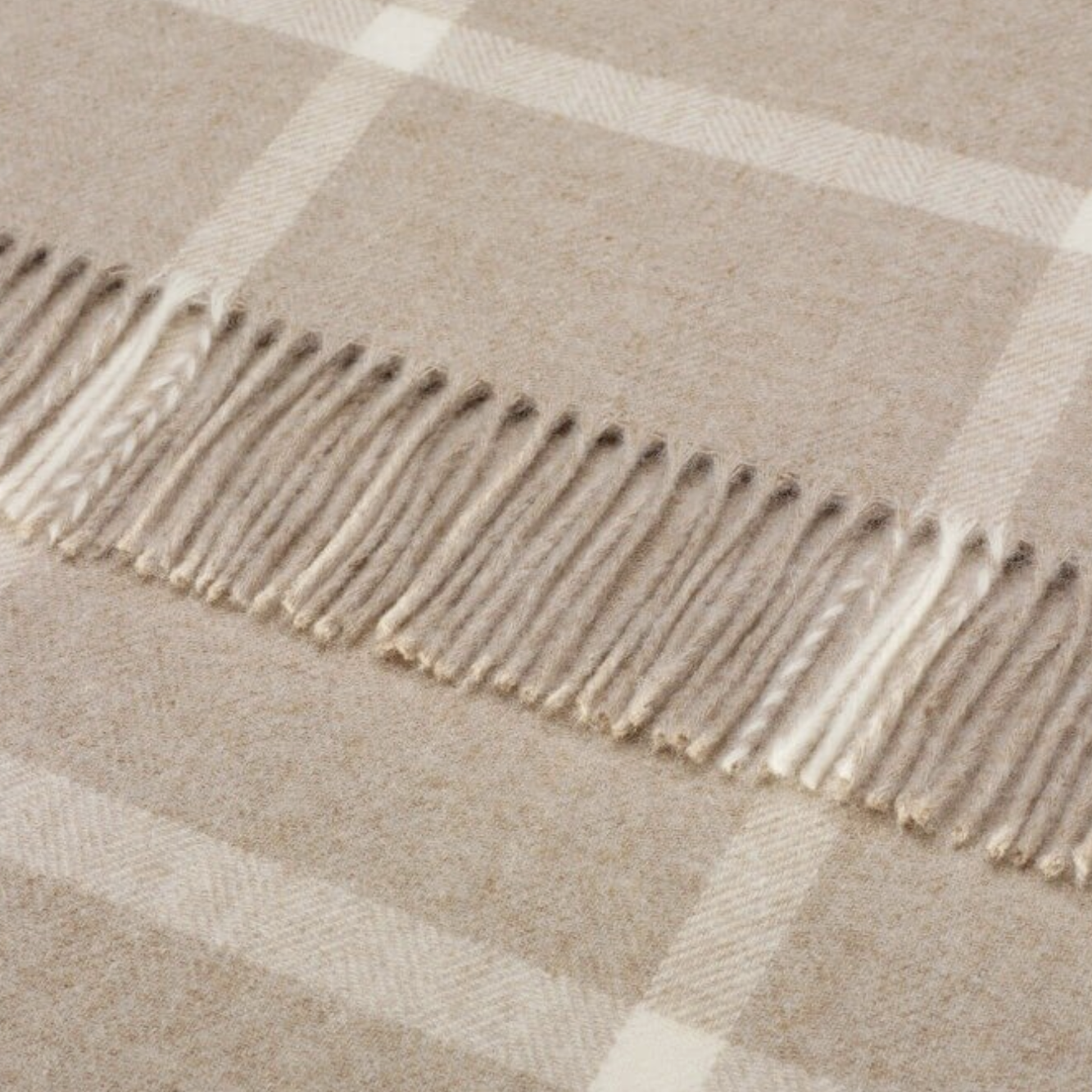 Windowpane Merino Lambswool Throw - Thumbnail 3