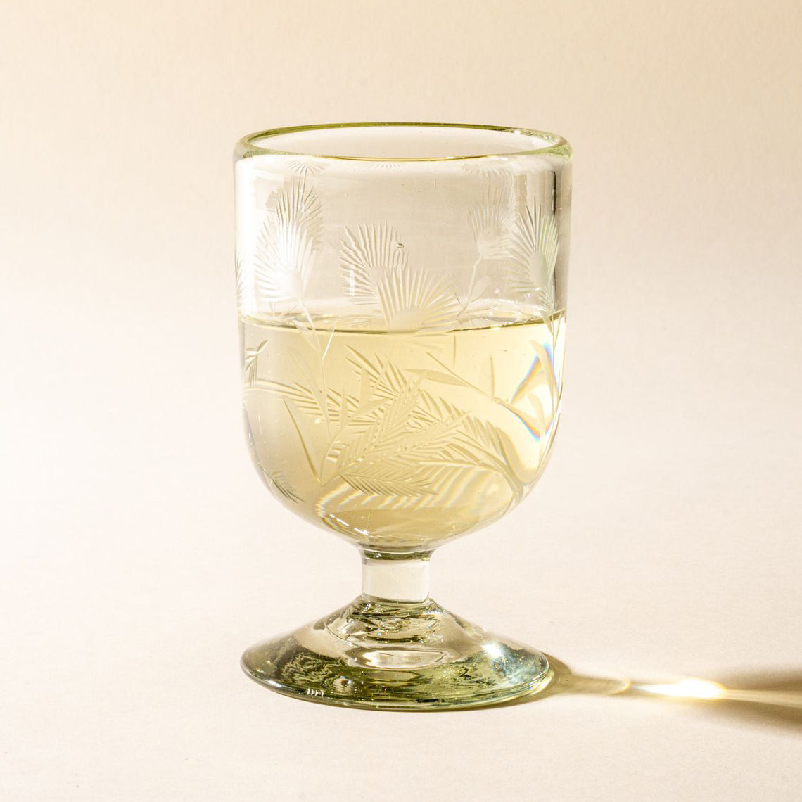 Thistle Etched Wine Glass - Thumbnail 4