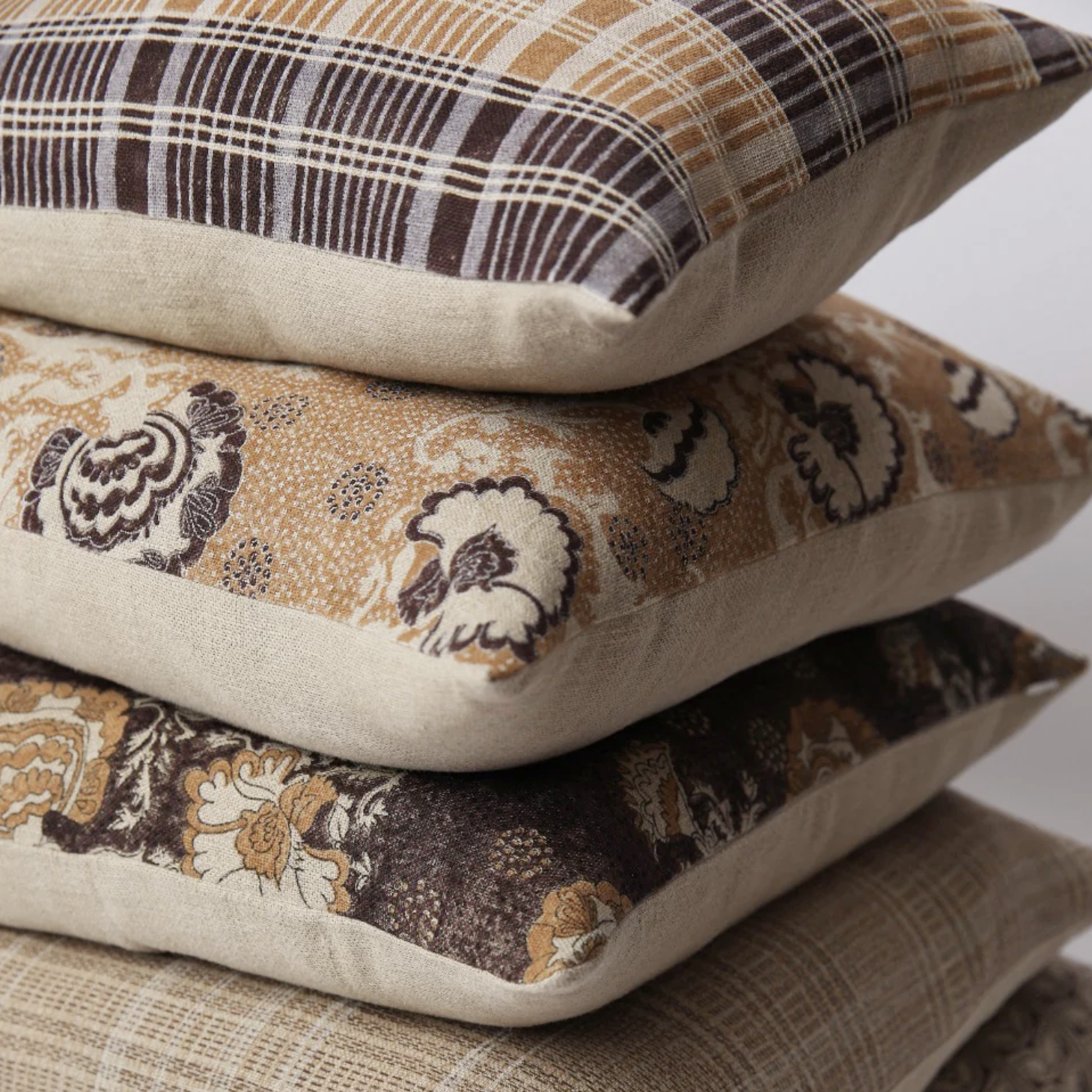Salt & Sundry Tulip Pillow - Thumbnail 2