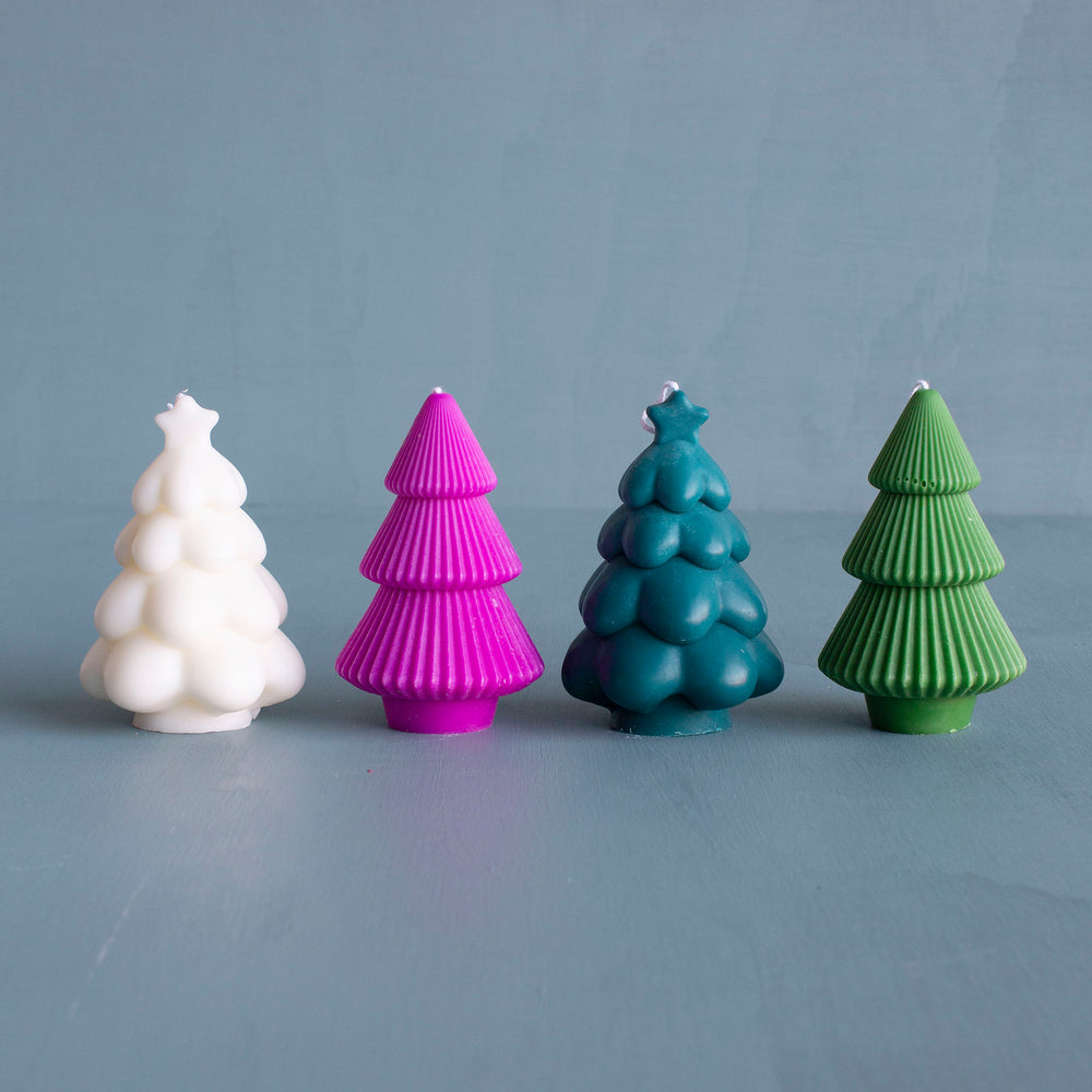 Ribbed Xmas Tree Candle in Green
