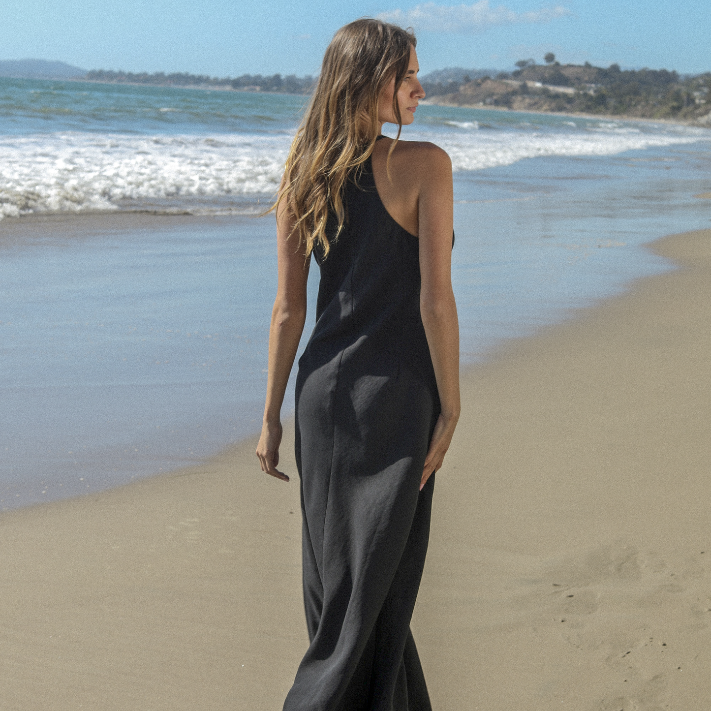 Nora Halter Maxi Dress Black / Medium/Large