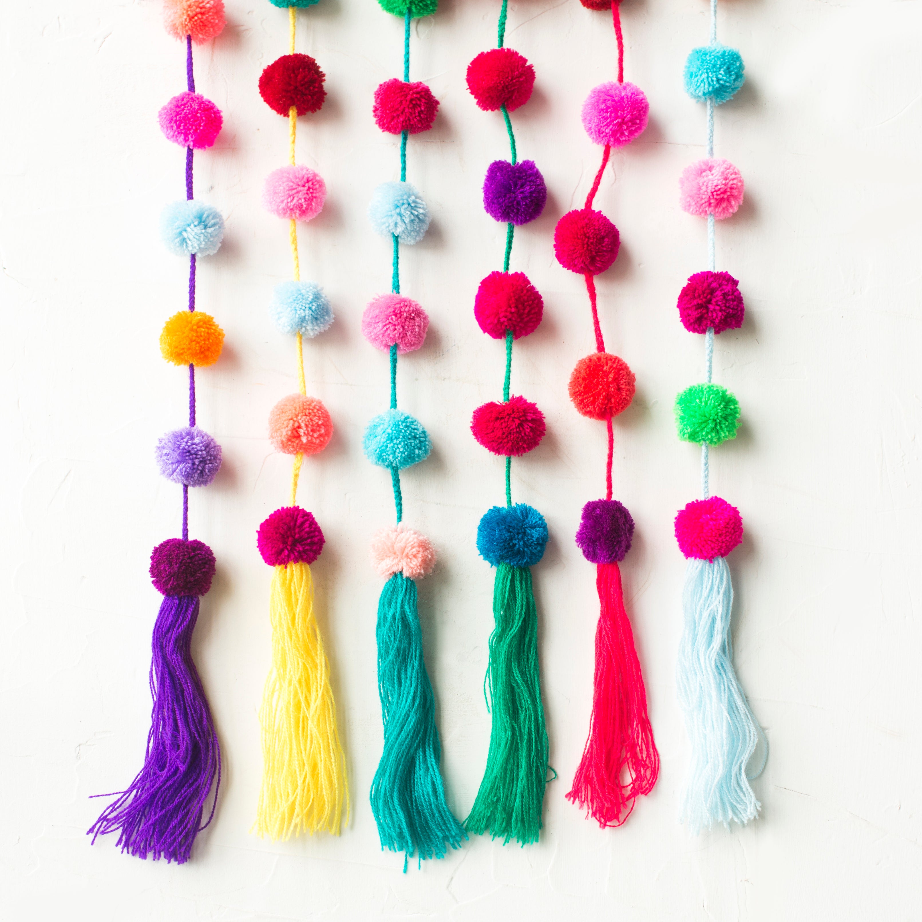 Salt & Sundry Pom Pom Garland - Thumbnail 3